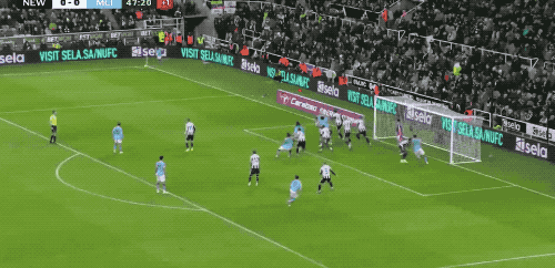 半决赛首回合：曼城2-0卫冕冠军13场不败 塞梅尼奥加盟两场造3球