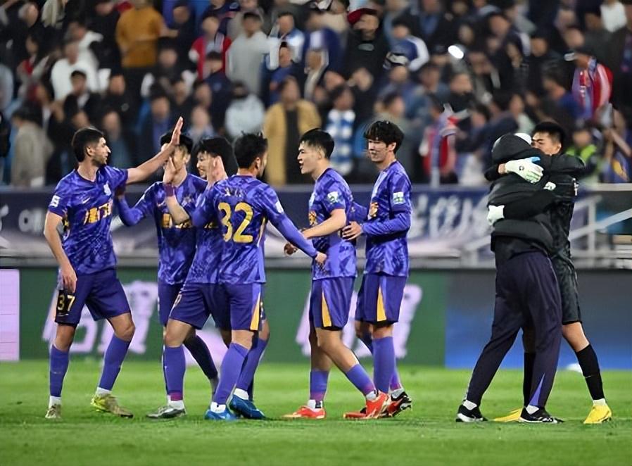 津门虎两位新外援都入队开始冬训,未来将携手挑大梁,值得期待